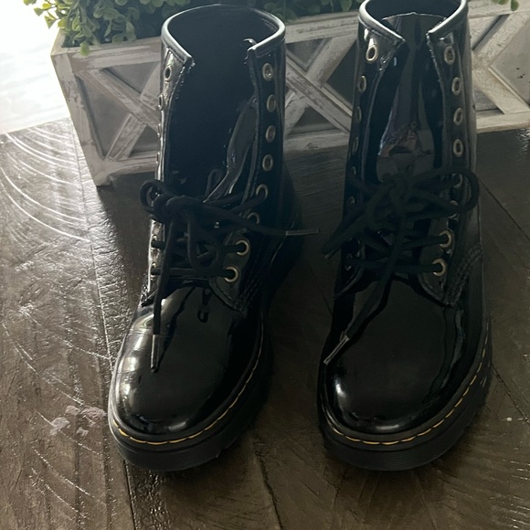 Dr martens Zavala black patent boot - Picture 3 of 8